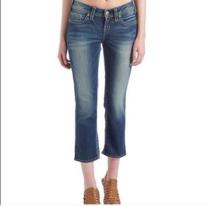 Silver Aiko Distressed Cropped Jean 27